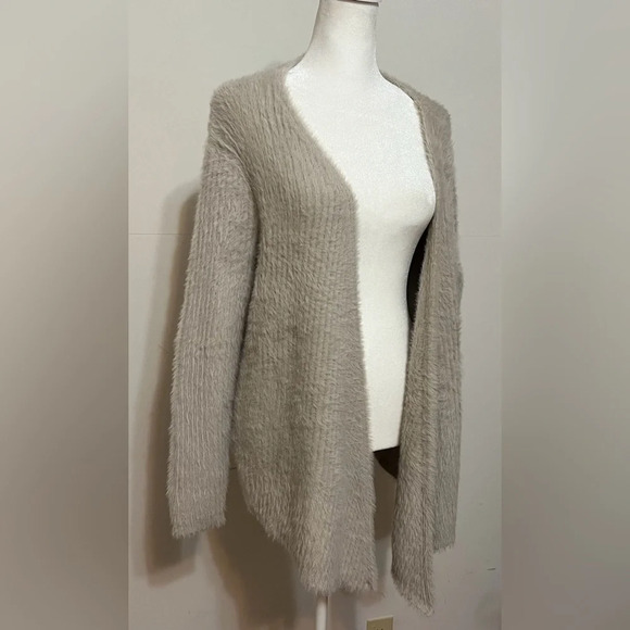 Kerisma Fuzzy Long Sleeve Cardigan Wrap Sweater Top Size S Beige Faux Fur - Picture 1 of 16